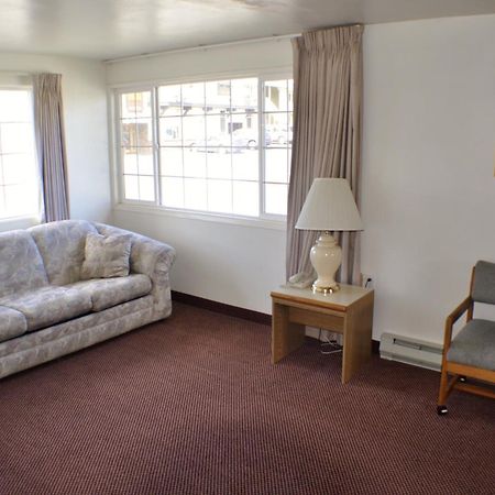 Uptown Inn Port Angeles Room photo