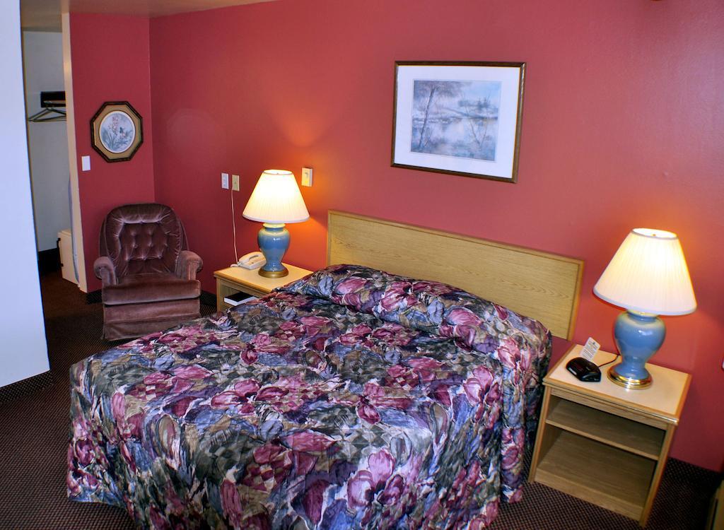 Uptown Inn Port Angeles Room photo